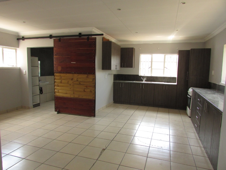 To Let 1 Bedroom Property for Rent in Park West Free State